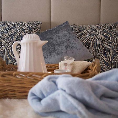The Cheshire Cat Bed And Breakfast Элора Экстерьер фото